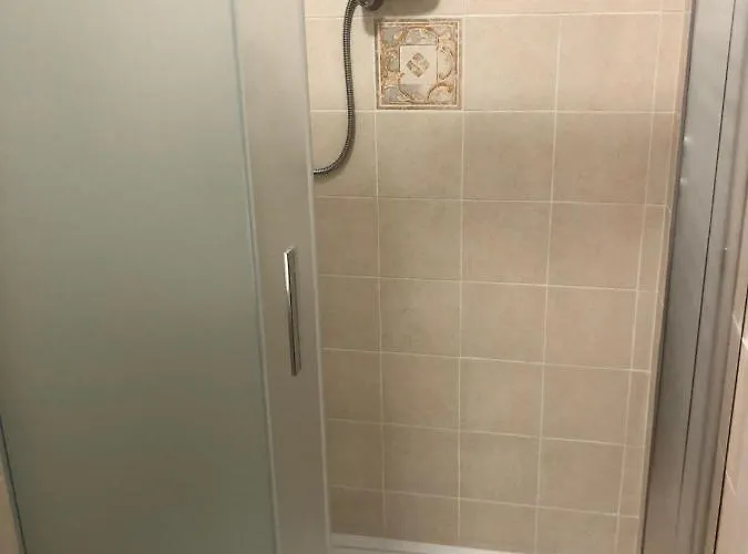 Giulia Oda ve Kahvaltı Parma